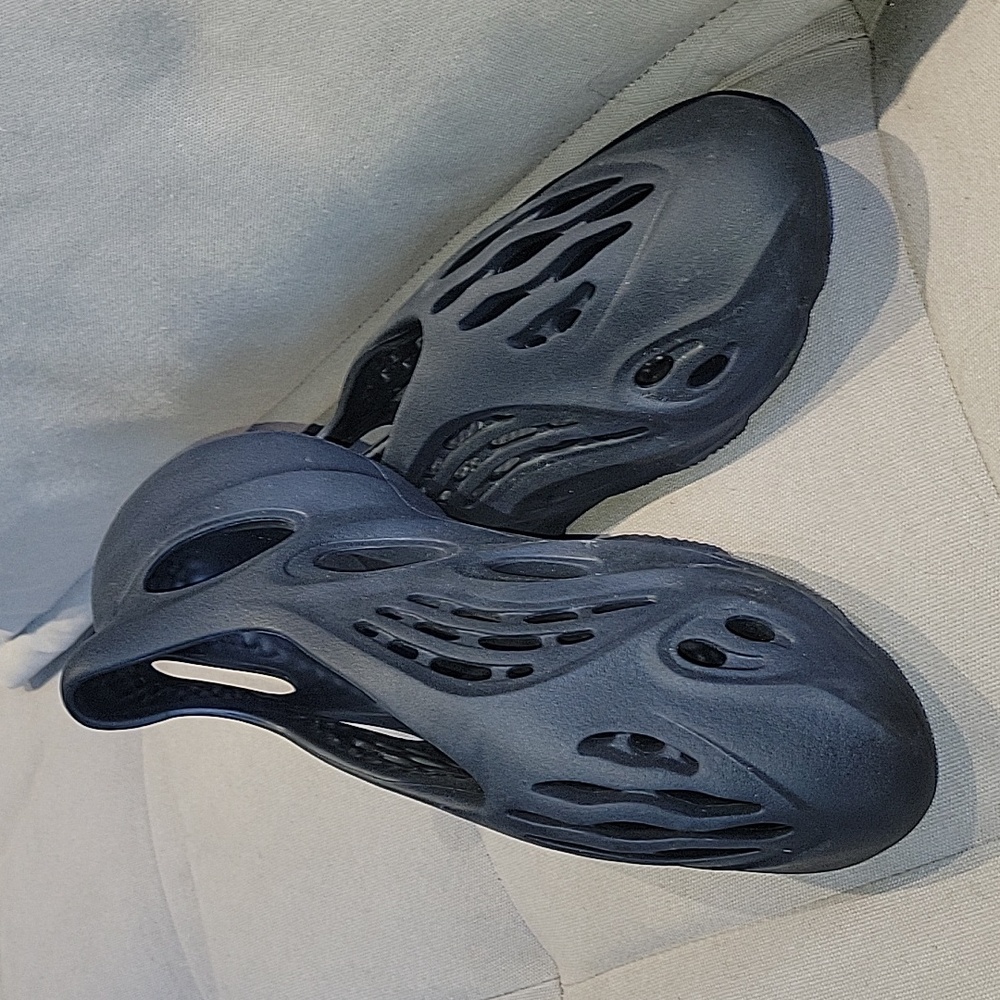 Yeezy Foam Runner "Mineral Blue"